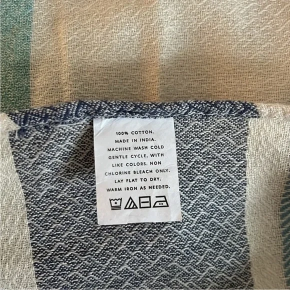 Like New Anthropologie Tribe Alive Fringed Poncho Top One Size - Picture 8 of 8